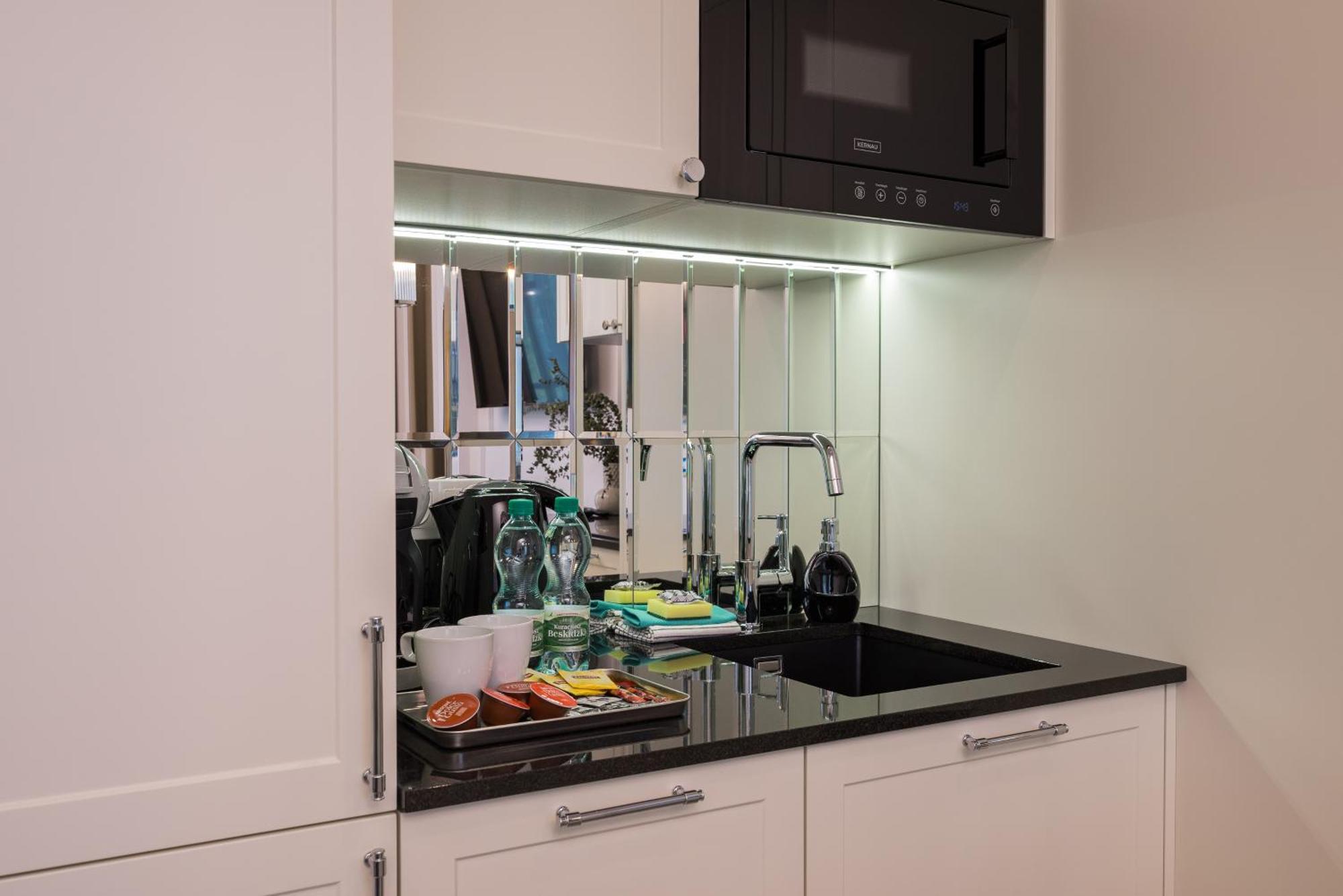 Bright Crystal Premium Apartment Варшава Экстерьер фото
