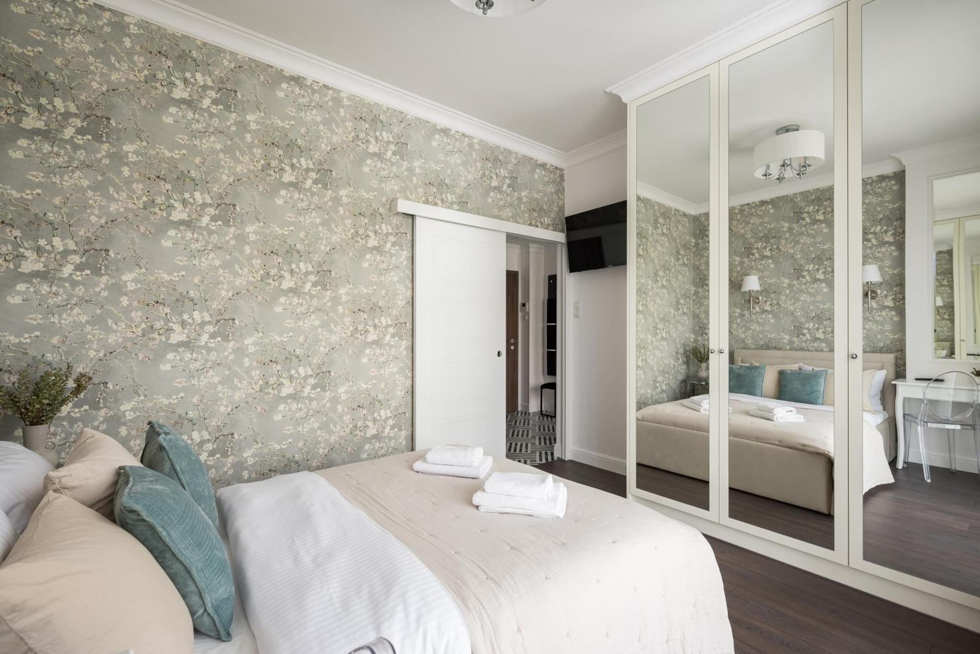 Bright Crystal Premium Apartment Варшава Экстерьер фото
